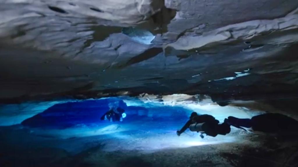 Alt forElchichocave-cavediving.jpg