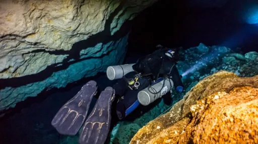 Dominican Republic Technical cave diver overview of 2b7YXDuA.jpeg